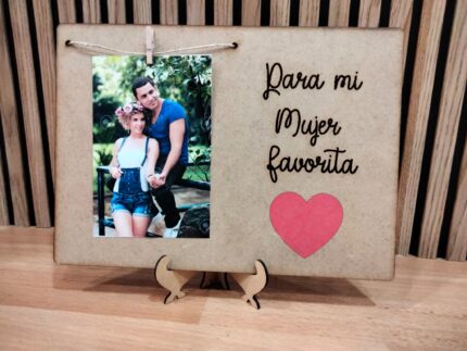 Marco de Fotos “Mi Mujer Favorita” – Madera Natural