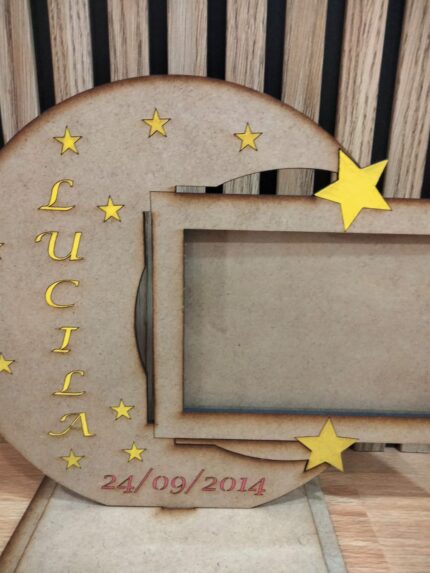 Marco de fotos de bebé en forma de luna, personalizado para guardar sus primeros sueños
