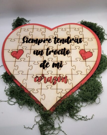 Placa en forma de corazón personalizada con frase grabada